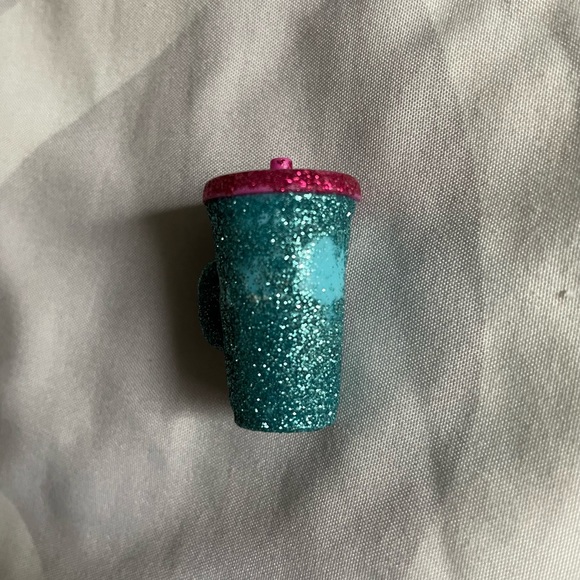 L.O.L. Surprise Dolls and Accessories - Picture 6 of 6